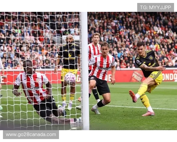 默森看好曼城3-1客胜曼联，指出蓝月锋线三叉戟优势明显