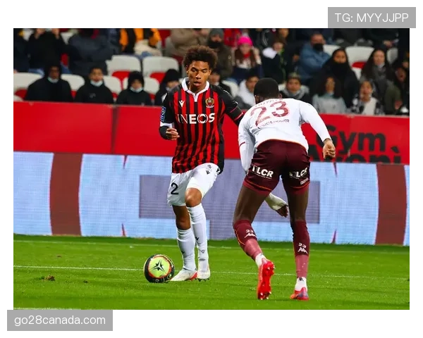 维蒂尼亚传球准确率93.9%,高居法甲中场首位 维蒂尼亚传球准确率93.9%,高居法甲中场首位