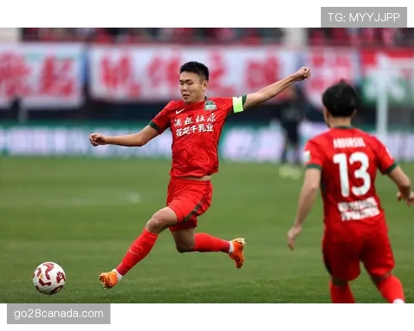 前中超某俱乐部高管受贿案一审开庭,涉多名球员转会操作 前中超某俱乐部高管受贿案一审开庭,涉多名球员转会操作